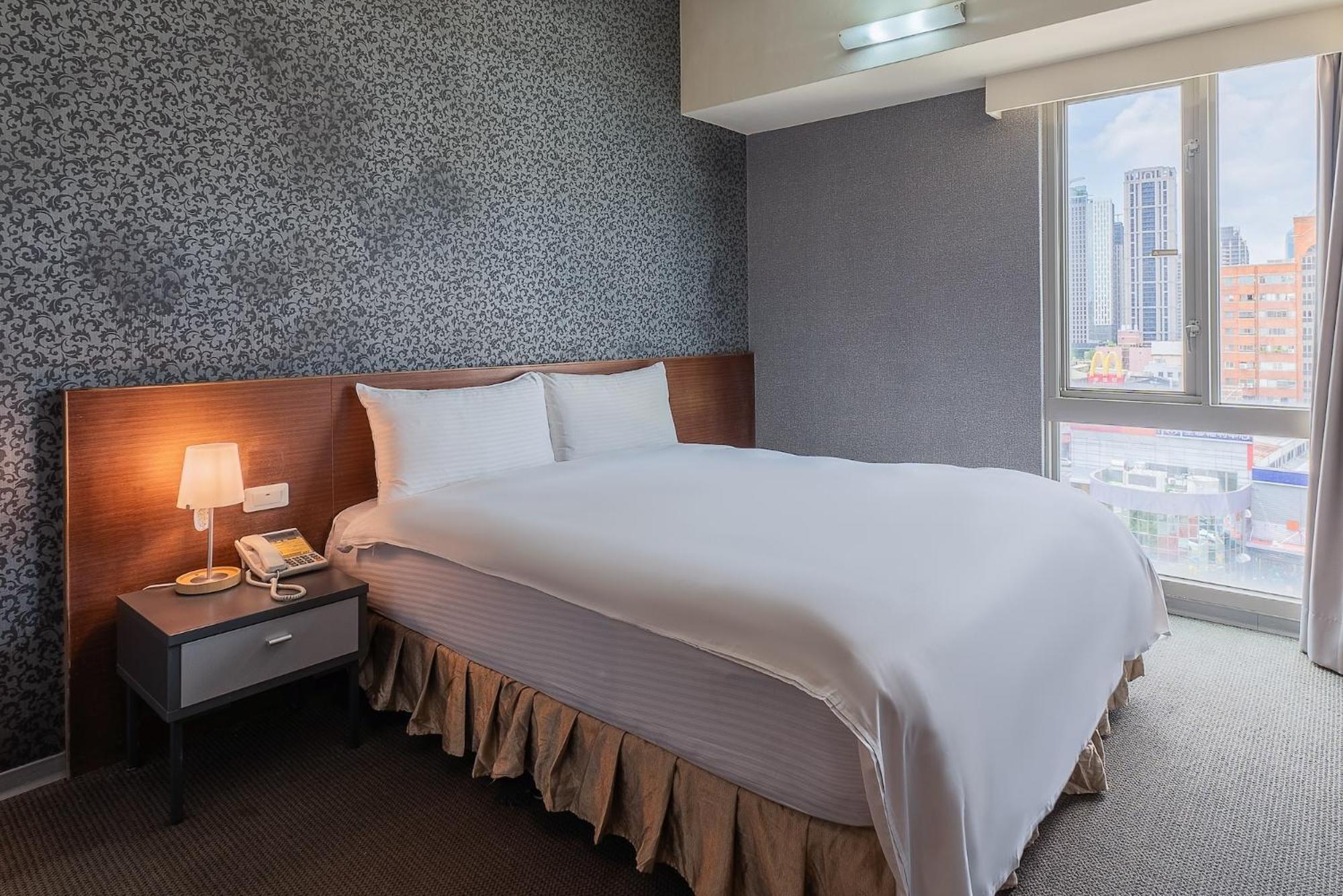 The Galerie Hotel Taichung Extérieur photo