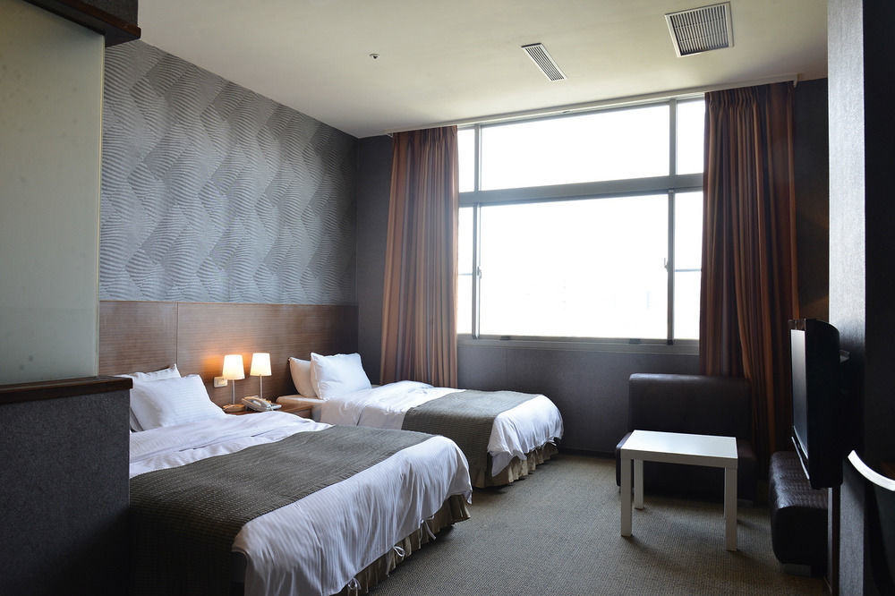 The Galerie Hotel Taichung Extérieur photo